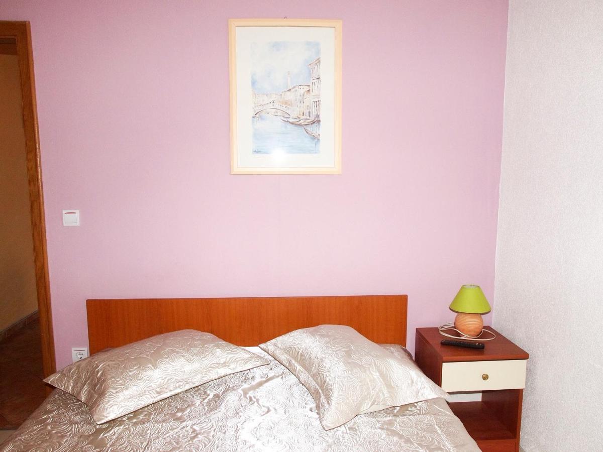Apartmani Diana มาคาร์สกา ภายนอก รูปภาพ