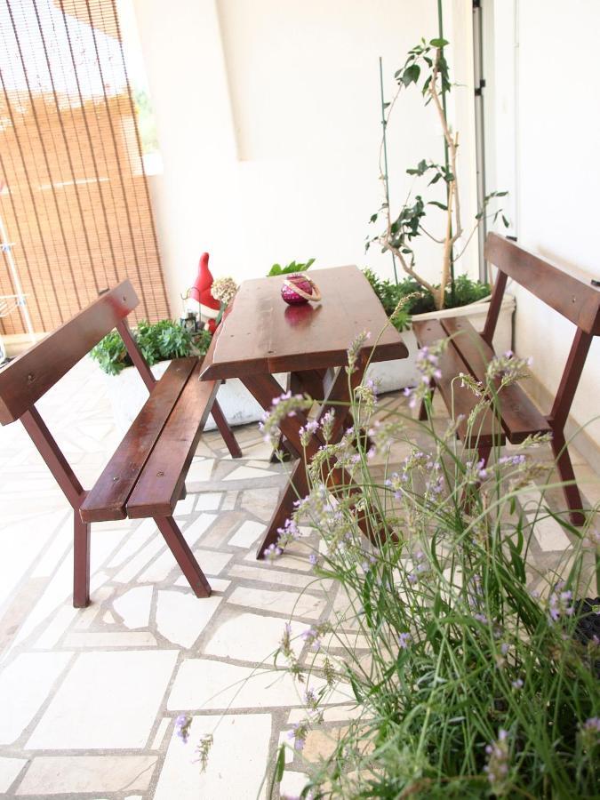 Apartmani Diana มาคาร์สกา ภายนอก รูปภาพ