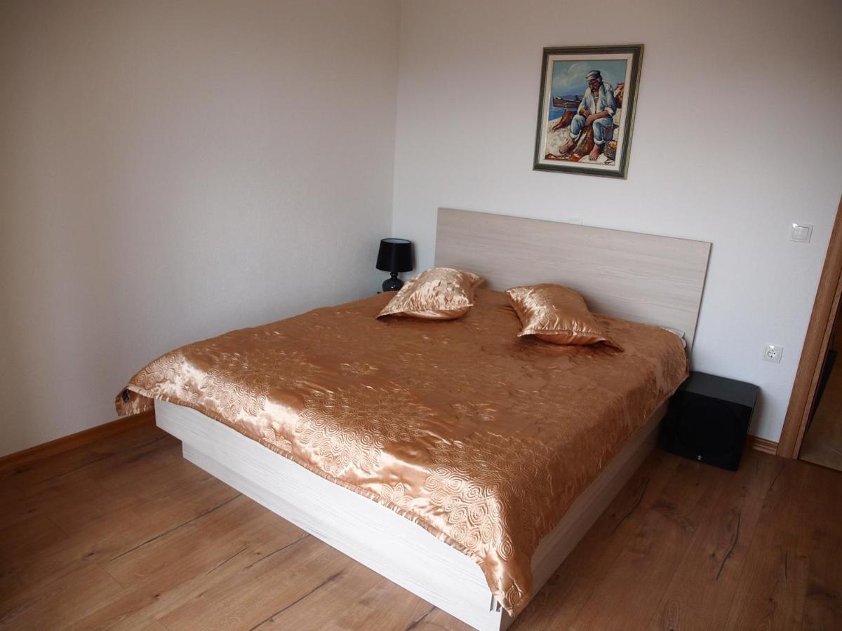 Apartmani Diana มาคาร์สกา ภายนอก รูปภาพ