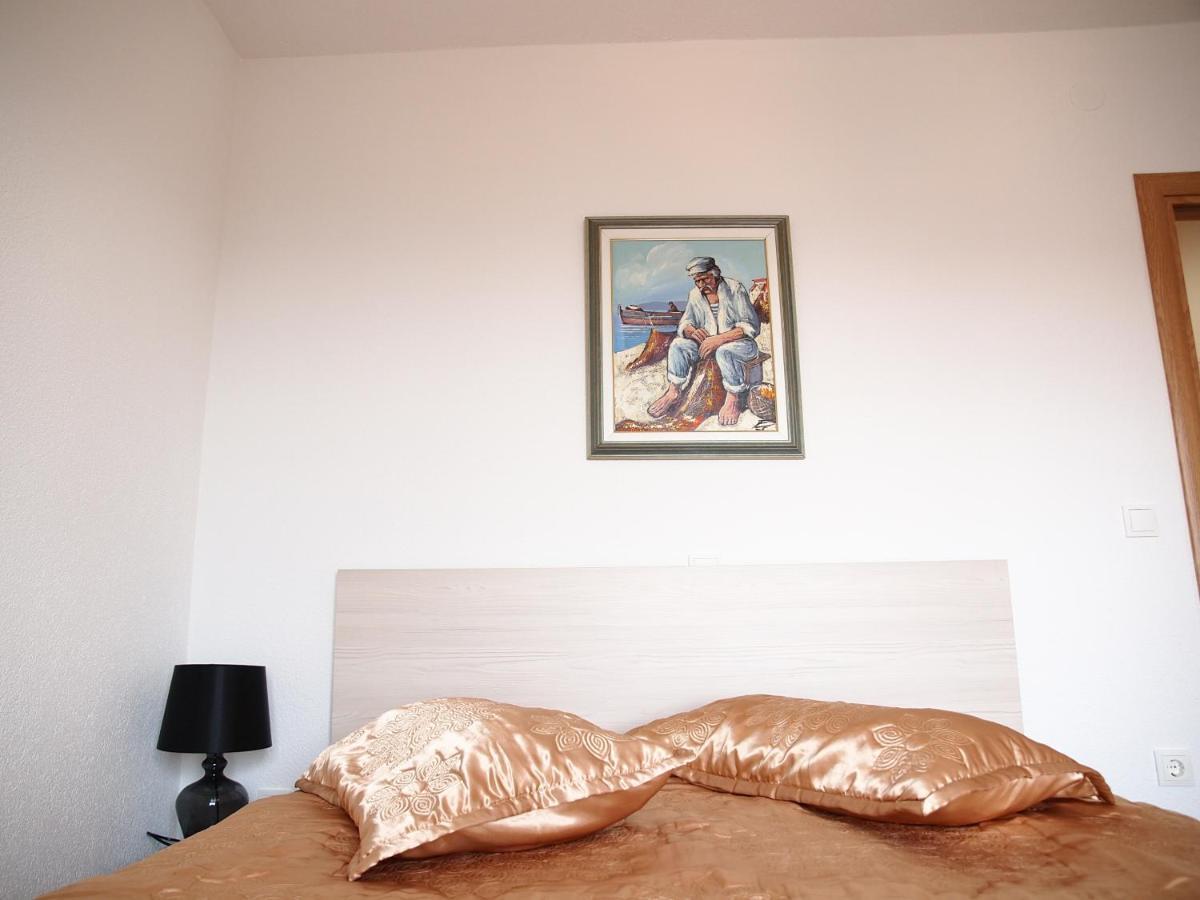 Apartmani Diana มาคาร์สกา ภายนอก รูปภาพ